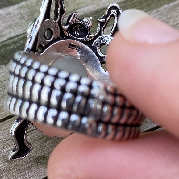 Bat ring .925 Sterling Silver set with 3 rainbow moonstones textured band sz 8.5 - Picture 6 of 16